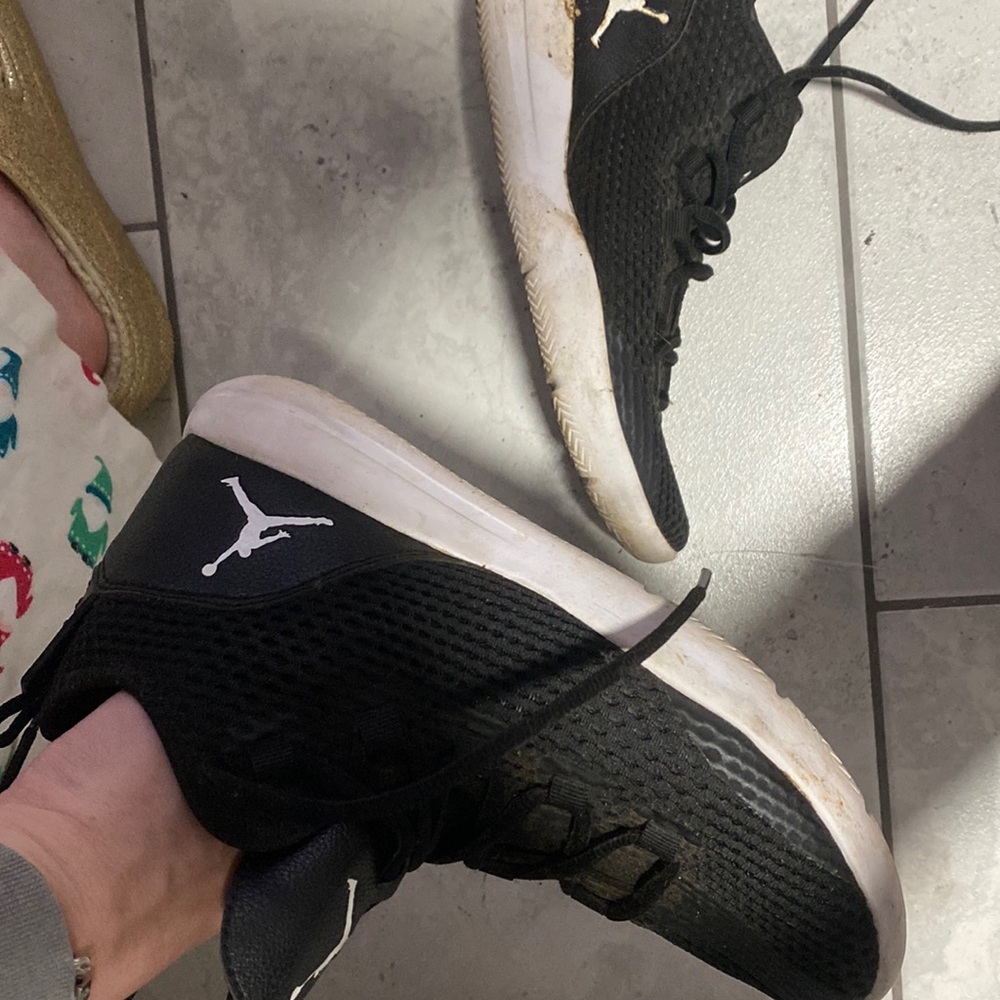 These are very old super dusty selling cheap. Cute and comfy
